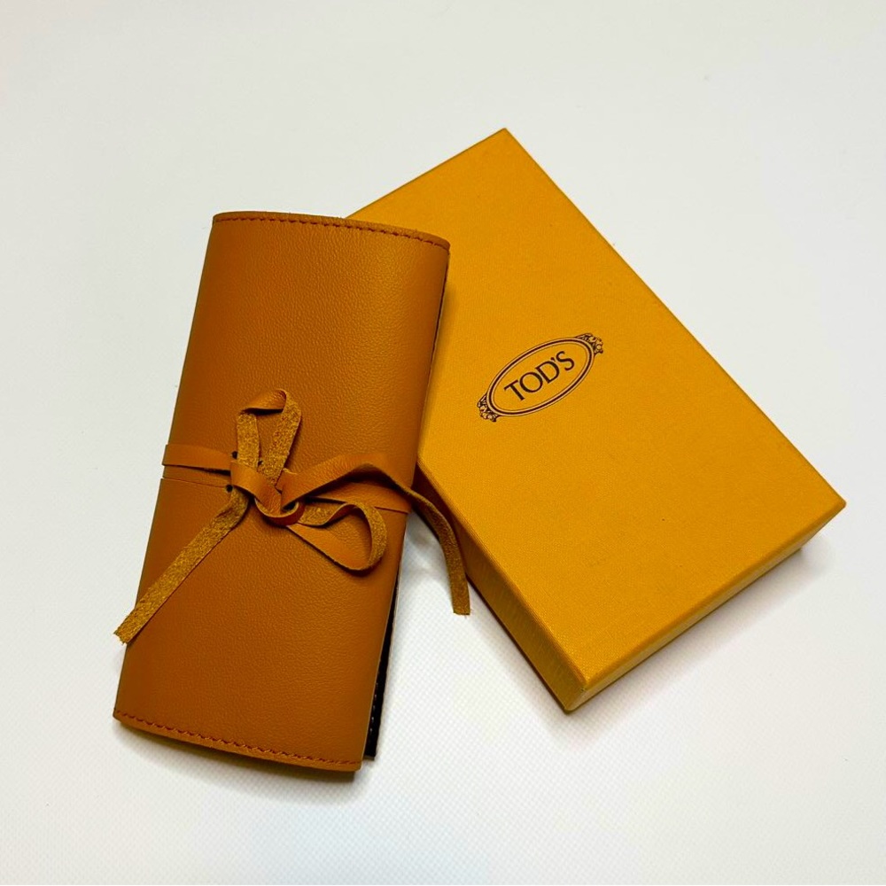 TOD’s wallet